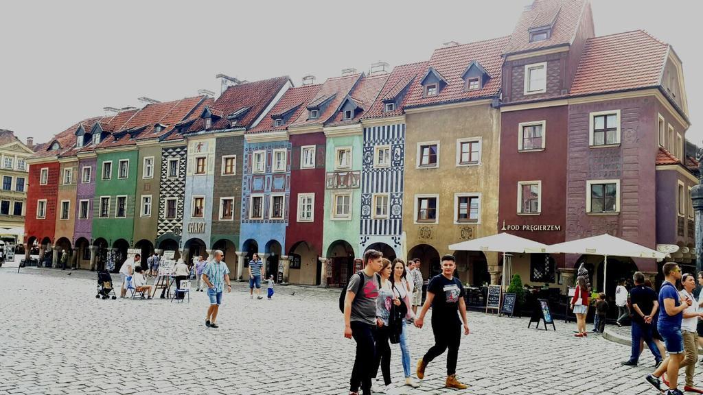 Bluegrayorange Apartment Poznan Exterior photo